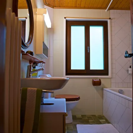 Familiale Spacieux - Pres De Villars Huemoz